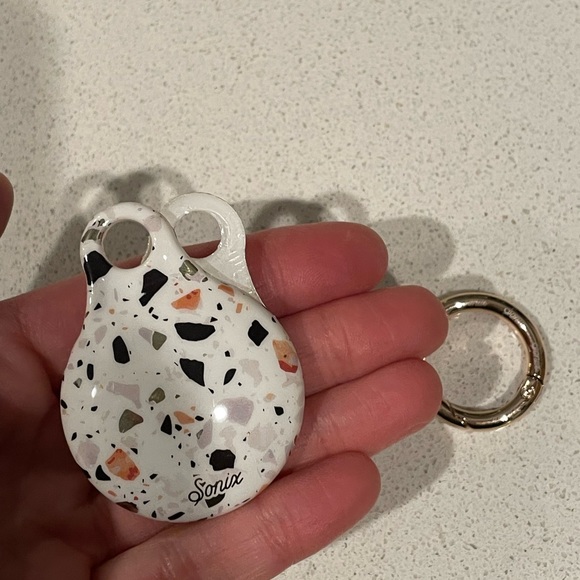 Sonix terrazzo airtag case - Picture 4 of 6